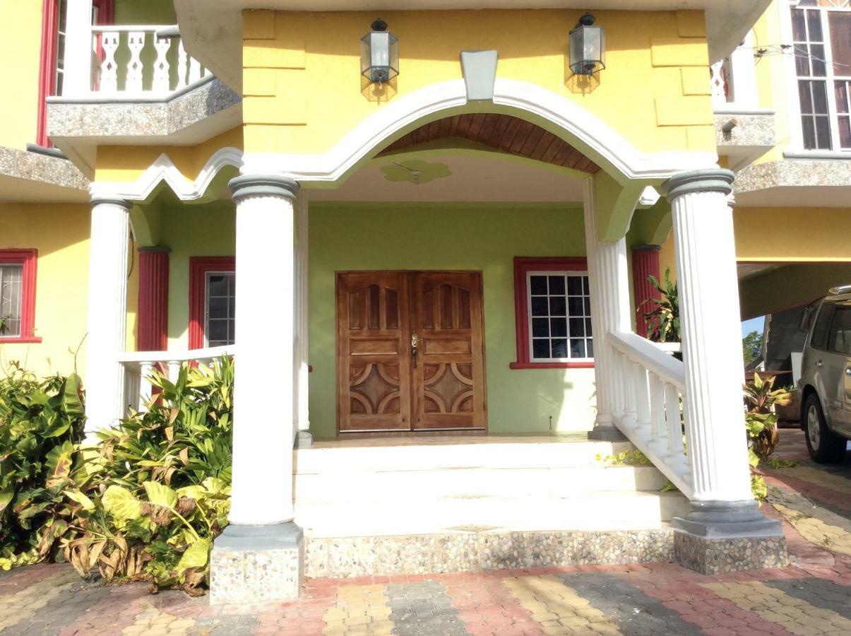 Hotel Jamaica Dream Gateway à Richmond Extérieur photo